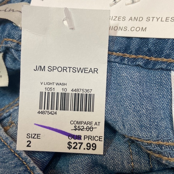 NWT Wide Leg Hi-Rise Crop Size 2 Blue Jeans - Picture 10 of 11